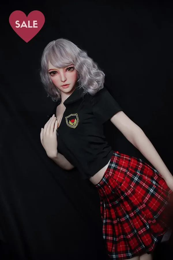 Elsa Babe Nozomi Yoshida