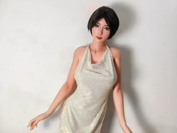Elsa Babe Ishihara Minako