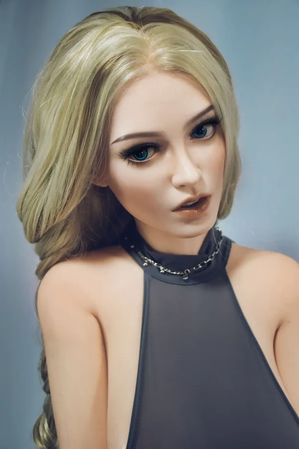 Elsa Babe Olivia Smith