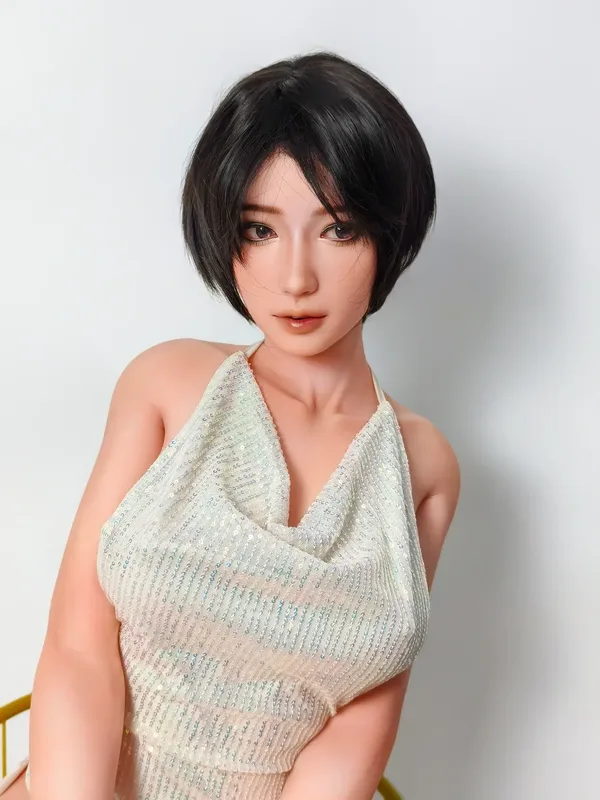 Elsa Babe Ishihara Minako