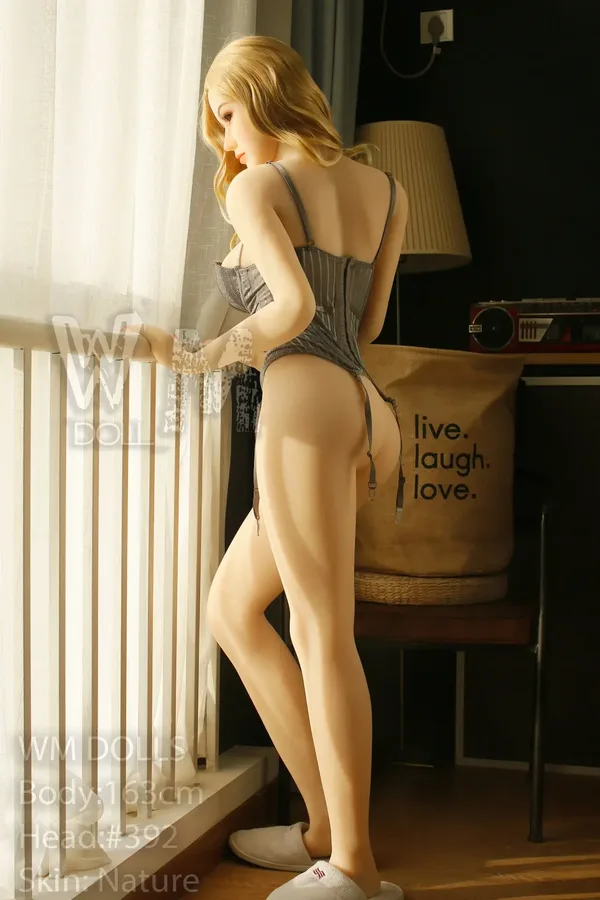 WM 163cm C - Melanie
