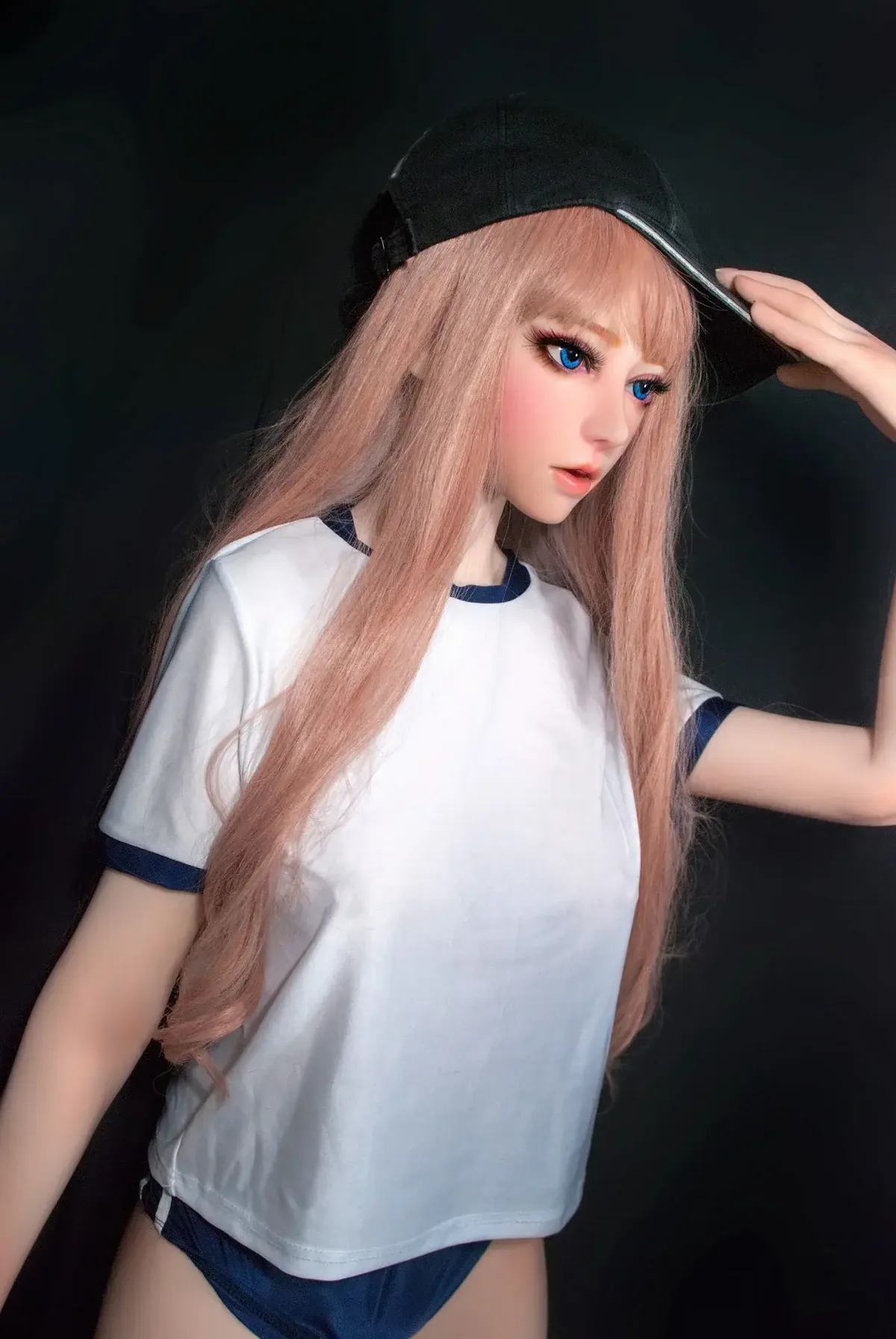 Elsa Babe Sakurai Koyuki