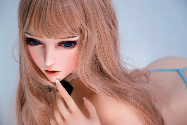 Elsa Babe Sakurai Koyuki